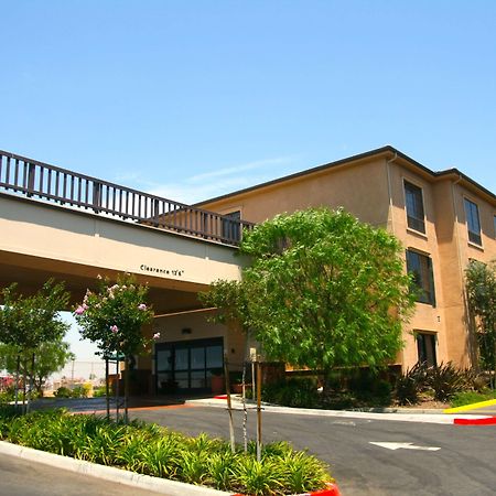 Hampton Inn Norco/Corona Екстер'єр фото