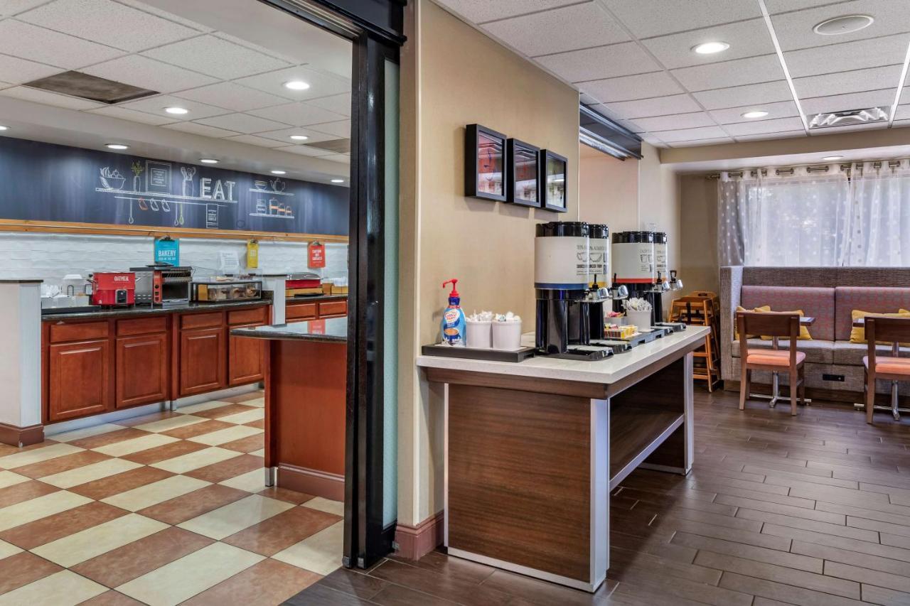 Hampton Inn Norco/Corona Екстер'єр фото